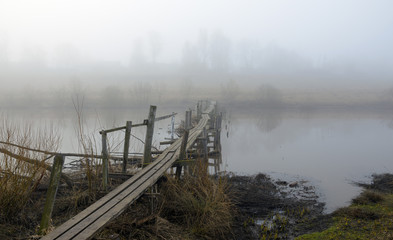 Naklejka premium Wooden bridge