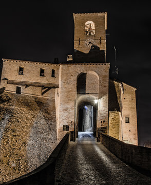 Montegridolfo (Rimini). Castle Malatesta