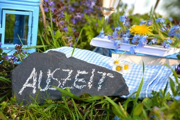 Auszeit - Erholung im Garten - Buch lesen