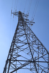 送電線／山形県の庄内地方で、送電線を撮影した写真です。