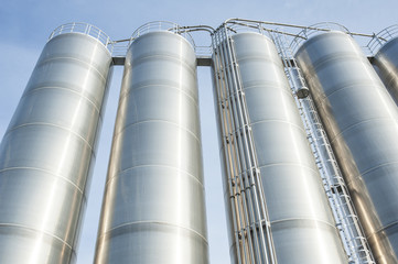 Industrial silos in the chemical industry