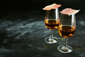 Fotobehang Two glasses of Spanish sherry with tapas © exclusive-design