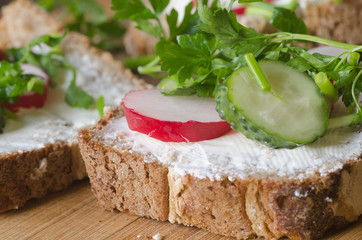 breakfast with fresh vegetables