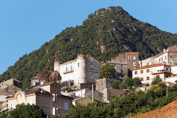 Obraz premium Cervione, village de Costa verde