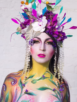 bright and colorful bodyart aerography 