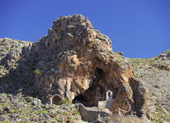 Kapelle in Felsen oberhalb von Chora Sfakion an der kretische Südküste