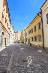 Fototapeta na wymiar Najstarsza ulica w Krakowie