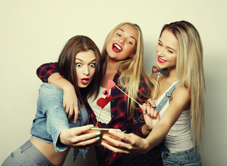 funny girls, ready for party, selfie