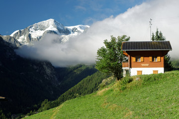 Chalet Suisse