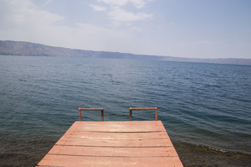 Obraz premium Gangplank on lake