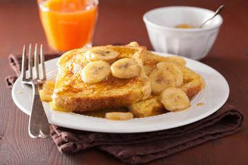 french toasts with caramelized banana for breakfast