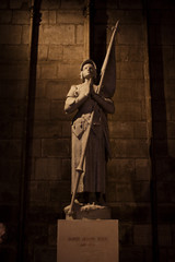 Statua di Giovanna D'Arco.
