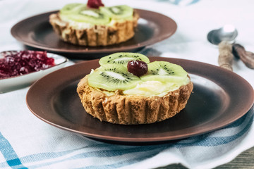 Kiwi cool cheese cake