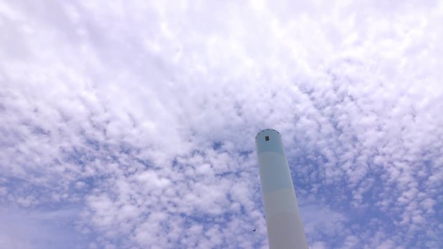 4K・まだら雲と煙突・タイムラプス_15-207