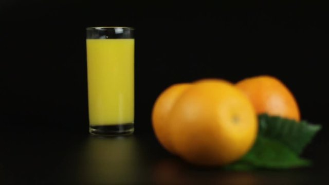 Refocusing with orange juice in a glass