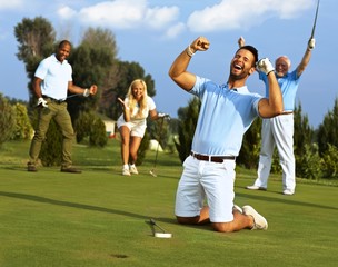 Happy golfer in flush of victory - obrazy, fototapety, plakaty