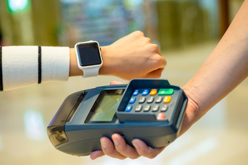 Smart watch pay by NFC