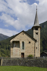 Fototapeta na wymiar Eglise à Zillis, Suisse, Grisons