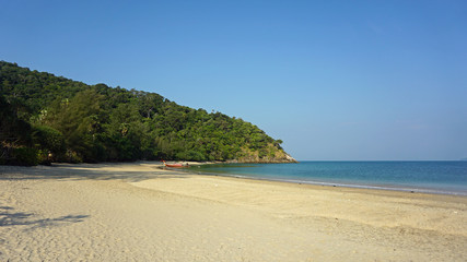 coast of ko lanta