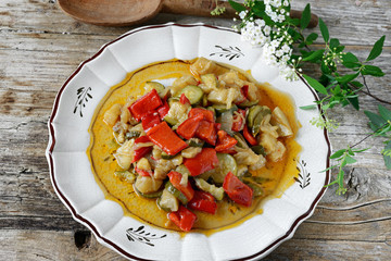 ratatouille - peperoni zucchine e melanzane