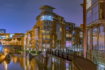 Fotobehang Kanaal Prachtig uitzicht op de grachten in Birmingham