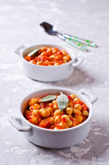 Chickpeas cooked with  sauce