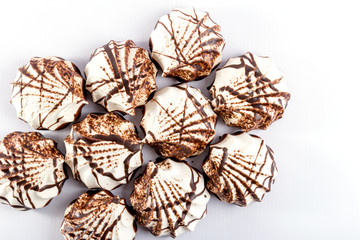 Zephyr in chocolate glaze