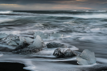 Fototapeta na wymiar Icebergs in ice beach, Iceland