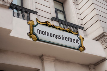 Schild 81 - Meinungsfreiheit