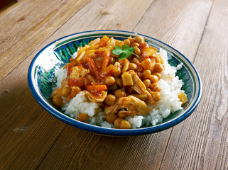 Afghan dish with chicken, chickpeas .