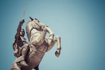 Papier Peint photo Monument historique Warrior on a Horse statue "Alexander the Great" on Skopje Square