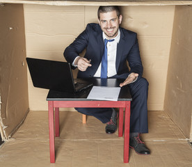 Fototapeta premium businessman proposes to sign a contract