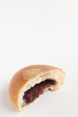 アンパン　半分