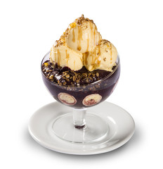 acai with ice cream and banana