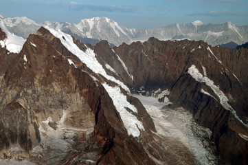 Fototapeta na wymiar Berggipfel im Denali -Massiv , Alaska