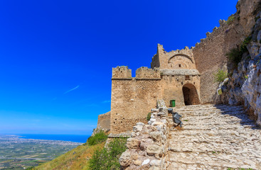 Fototapeta na wymiar medieval fortress of Acrocorinth up on the hill