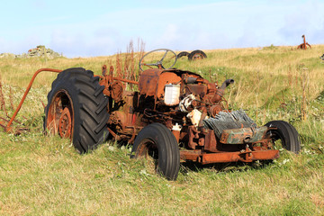Obraz premium Derelict tractor, Mainland, Shetland, Scotland, UK.