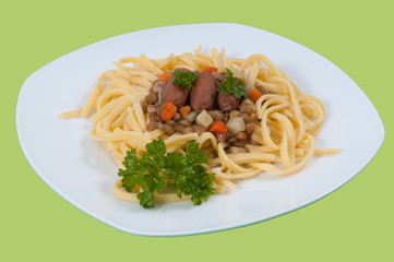 Traditionelle Linsen mit Spätzle