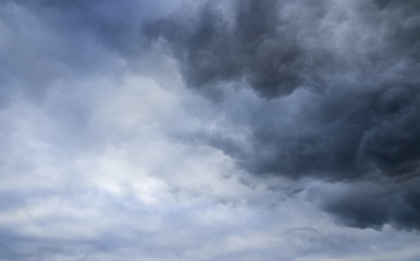 Fototapeta na wymiar Cloudy sky over horizon, thunderclouds. Comes the storm.