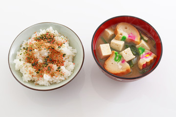 おいしそうな味噌汁とご飯