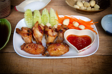 Fried chicken with fish sauce