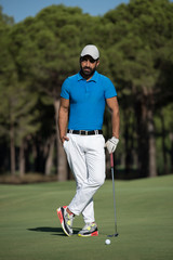 Obraz premium golf player portrait at course