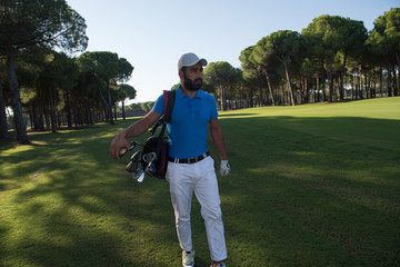 golf player walking