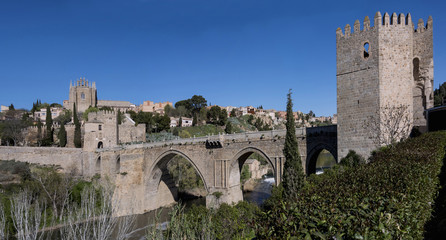 Fototapeta na wymiar Bridge of San Martin, Toledo, Castilla la Mancha, Spain