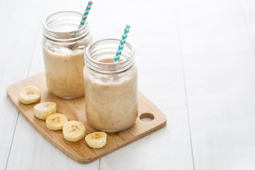 Banana smoothies in jar
