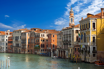 Fototapeta na wymiar The Canal Grande (grand canal) seen from the Rialto Bridge in Venezia (Venice UNESCO world heritage site), Veneto, Italy