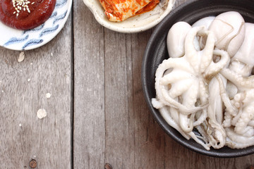 Sannakji octopus korean food