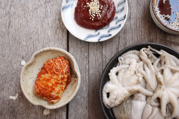 Sannakji octopus korean food