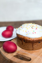 Easter cake and colorful eggs