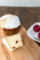 Easter cake and colorful eggs